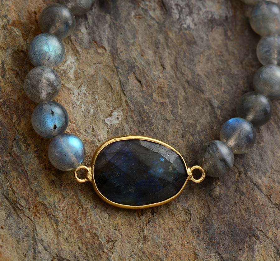 Pulsera de piedras preciosas labradorita azul